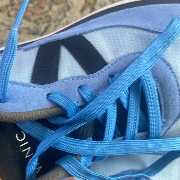 Vionic 10 - Picture 8 of 8